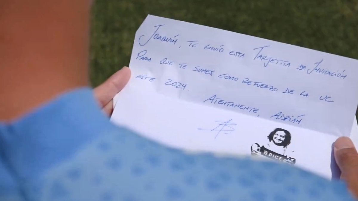 🎶 Tarjetita de invitación, ¡bienvenido al tetracampeón! 🎶 El mismísimo Adrián, de Adrián y Los Dados Negros, crack de la cumbia latinoamericana y gran hincha Cruzado, se encargó de presentarnos a nuestro nuevo refuerzo 2024 👏 ¡Bienvenido a #LosCruzados, Joaquín Torres! ⚪️🔵