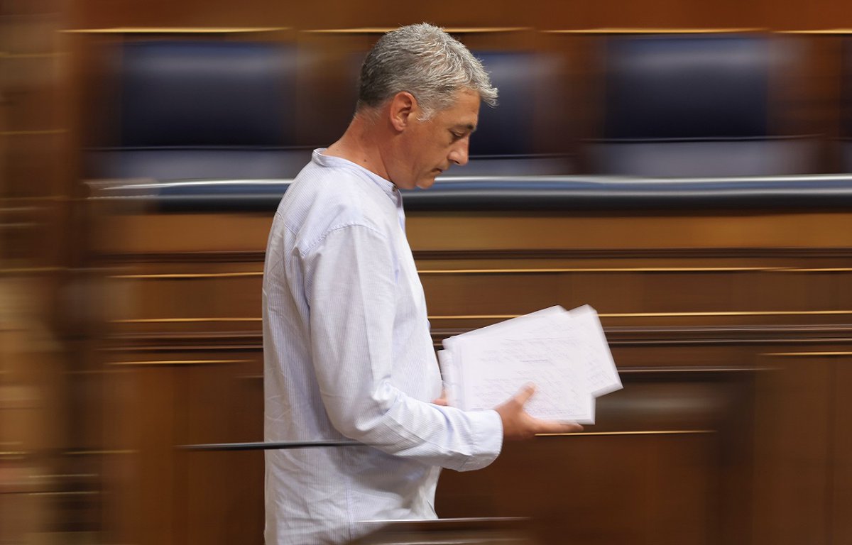 La energía nuclear no es limpia ni sostenible. Desmontando los bulos del lobby nuclear y destapando las contradicciones de la derecha y la ultraderecha con la central de Garoña.