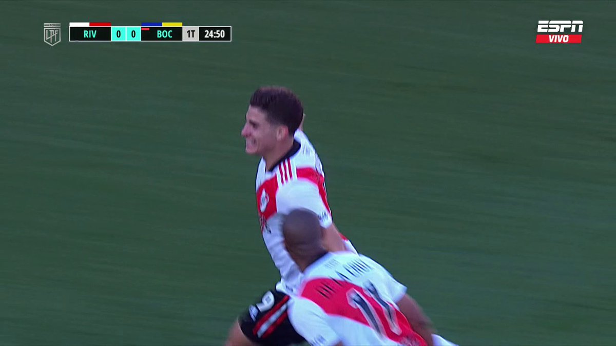 COMO VAS A HACER ESE GOL EN UN CLASICO JULIAN PEDAZO DE ANIMAL