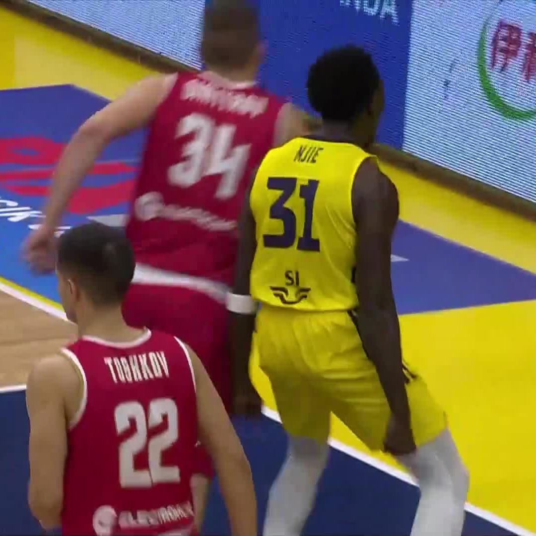 GET IN THAT POSTER! 🖼️ #EuroBasket x #MakeYourMark