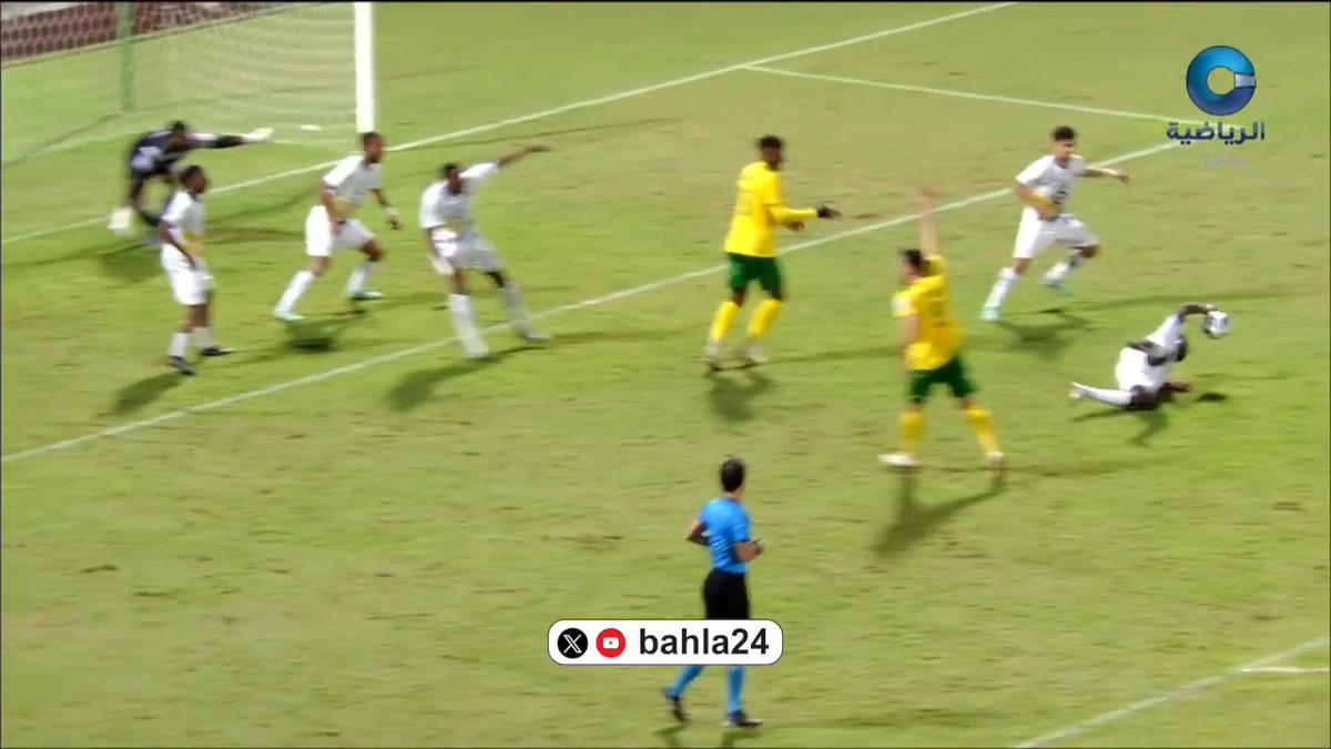 📹 نقاش الاستوديو التحليلي لمباراة السيب vs عبري ضمن مباريات الاسبوع الثاني عشر من #دوري_عمانتل لقطة مطالبة السيب بركلة جزاء على عبري في الدقيقة 45+1 bahla24 📹