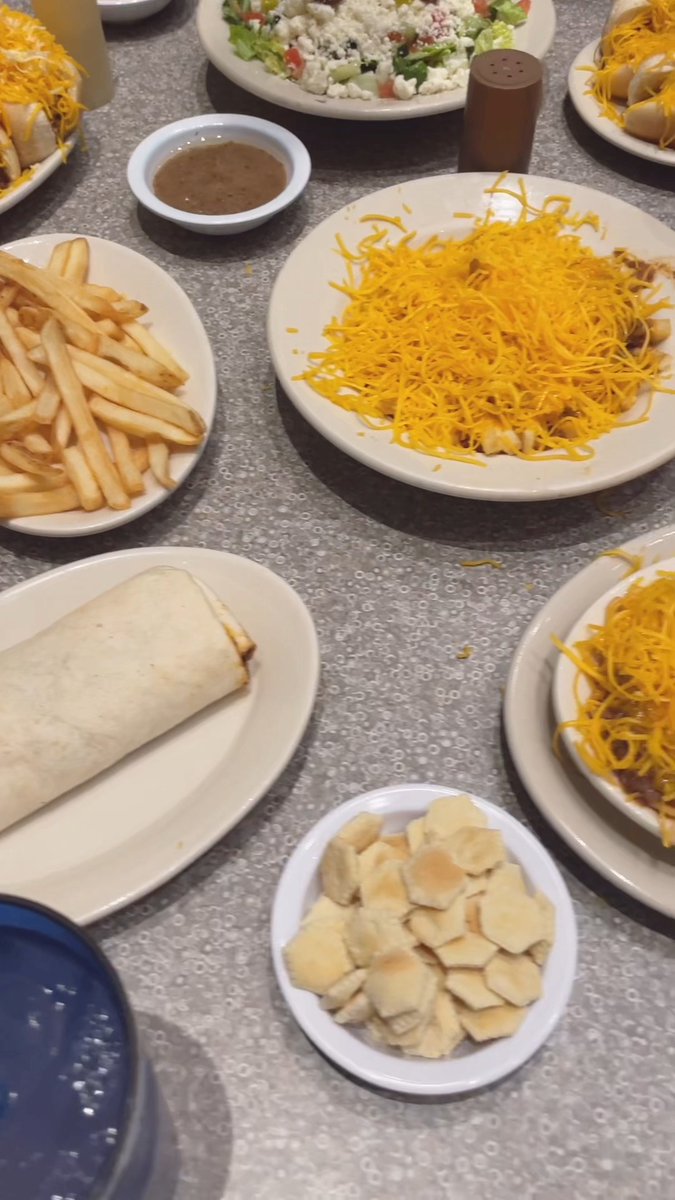#NationalChiliDay Ate What’s your rainy-day dinner order? Let us know in the comments for a chance to win a $25 gift card! 10 winners will be selected.