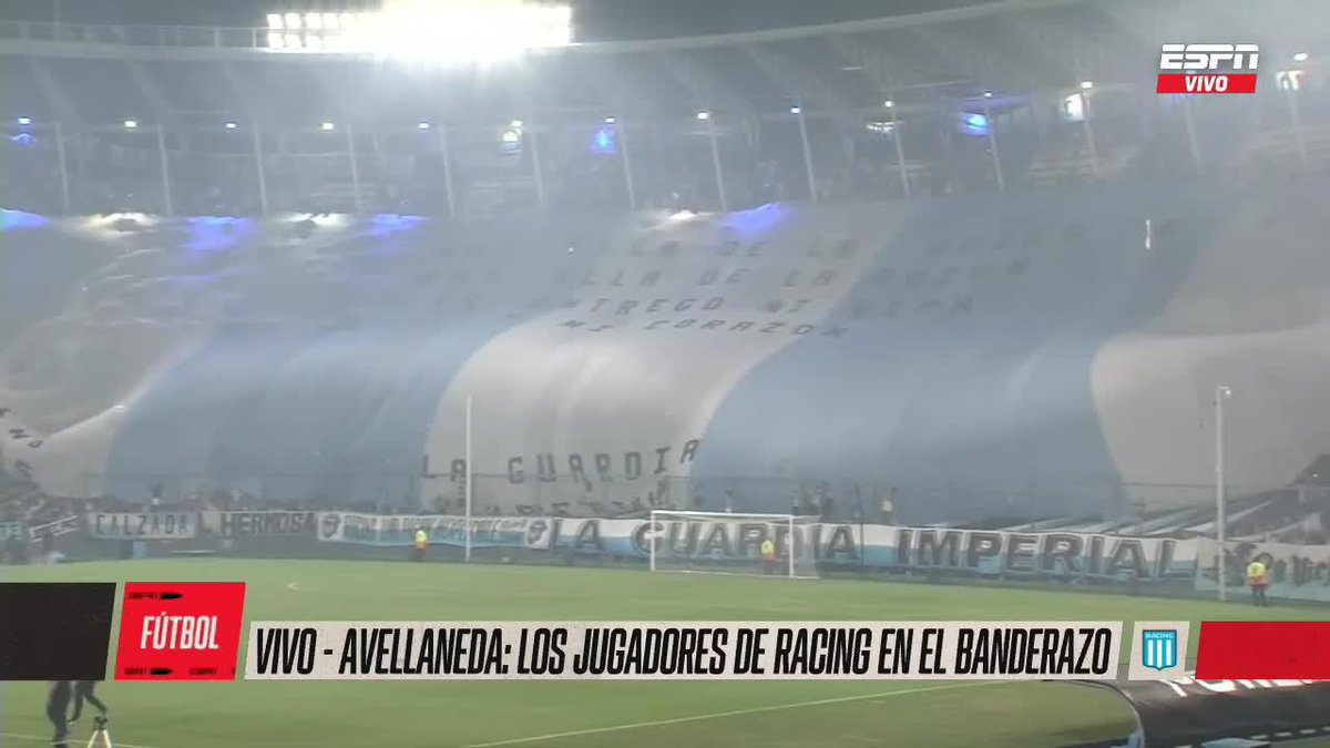 "MÁS ALLÁ DE LA LÓGICA, MÁS ALLÁ DE LA RAZÓN, TE ENTREGO MI VIDA Y MI CORAZÓN" 😍💙
