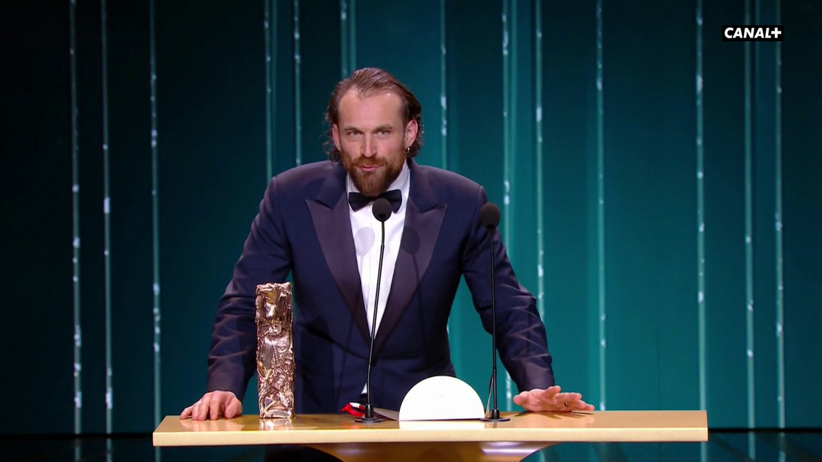 🇫🇷🇵🇸 Arieh Worthalter a remporté le César du meilleur acteur, et a profité de son temps sur scène pour appeler à un cessez-le-feu à #Gaza : "Je me joins moi aussi à un appel au cessez-le-feu à Gaza, parce que la vie le demande". #Cesar2024