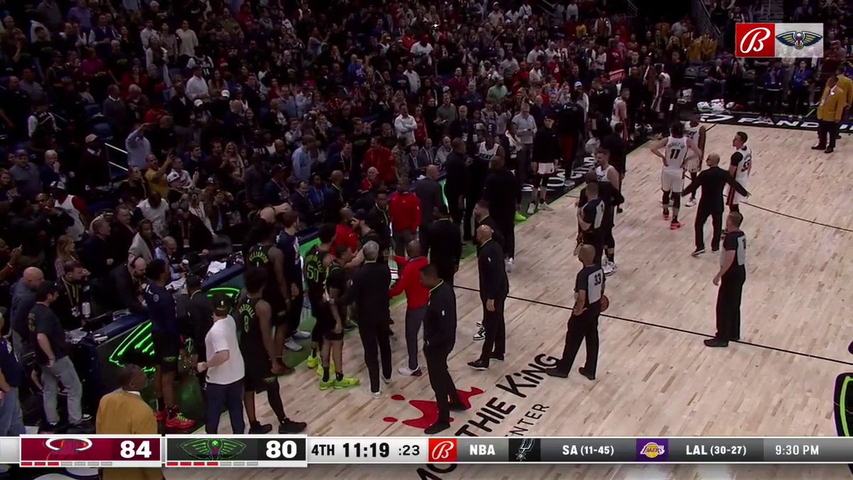 Pelicans and Heat fight 👀