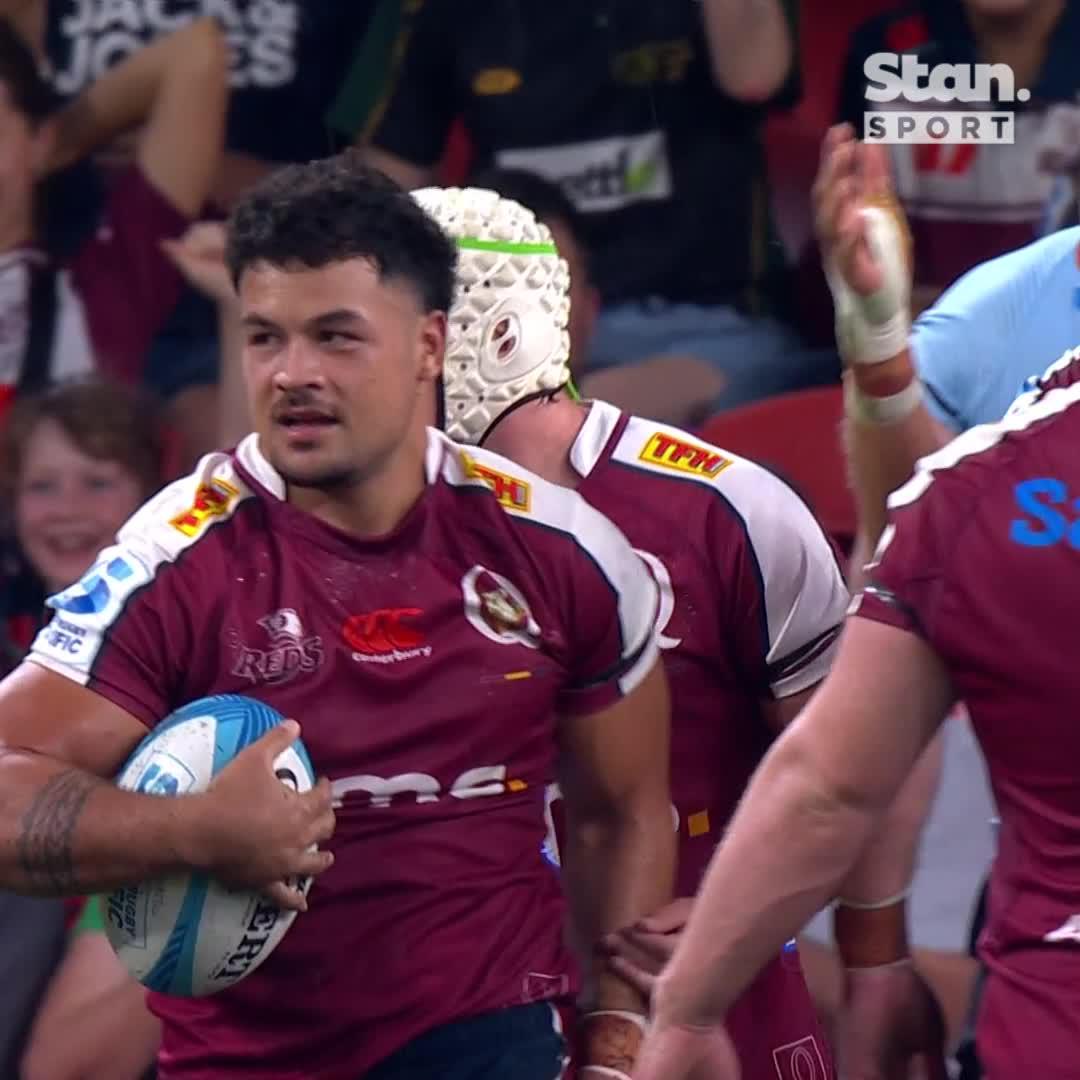 Paisami powers over for the Reds! 💪 ↳ Super Rugby Pacific, Reds v Waratahs, live now. Every Match. Ad-free. Live & On Demand on the Home of Rugby, Stan Sport. #StanSportAU #SuperRugbyPacific