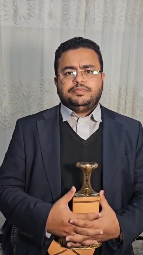 طريق صنعاء مارب نحن من نطالب بفتحها .. ولكن هل ستُغلق سجون مارب المخصصة للتنكيل بالمسافرين ؟!!