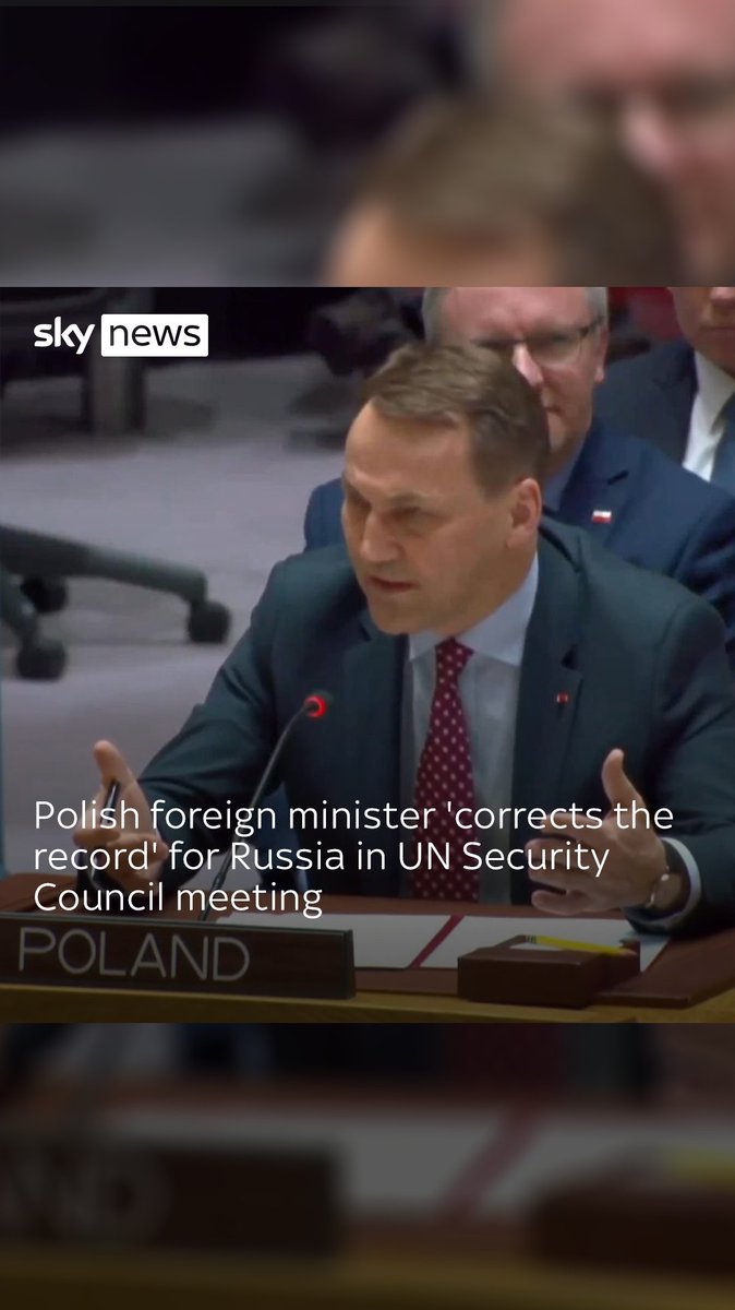 Radek Sikorski, Poland's foreign minister, told the meting he was "amazed" at the "tone and the content" of comments by Russia's UN ambassador. He then made several statements "correcting" his speech
