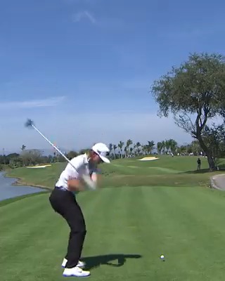 The smooth action of rookie leader @Knapptime_LTD 🏌️♂️ He's currently gaining over 9 strokes on the field in SG: Approach-the-Green.