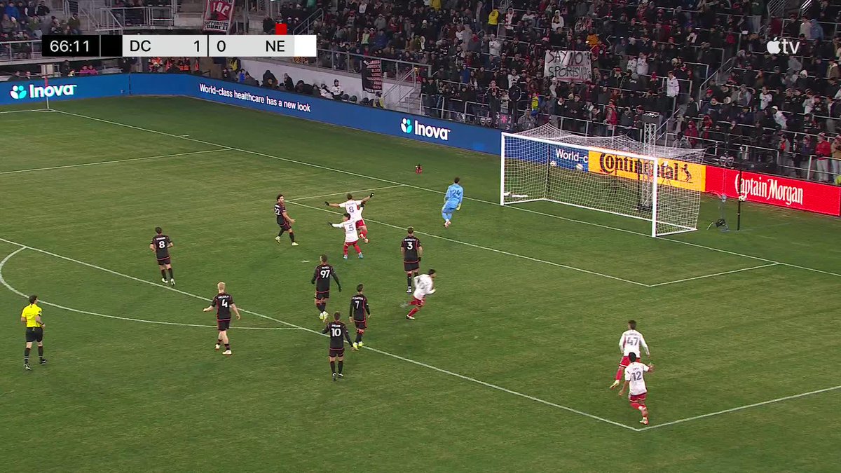 Carles Gil curled it into the top corner for New England Revolution 😮💨 (via Major League Soccer)