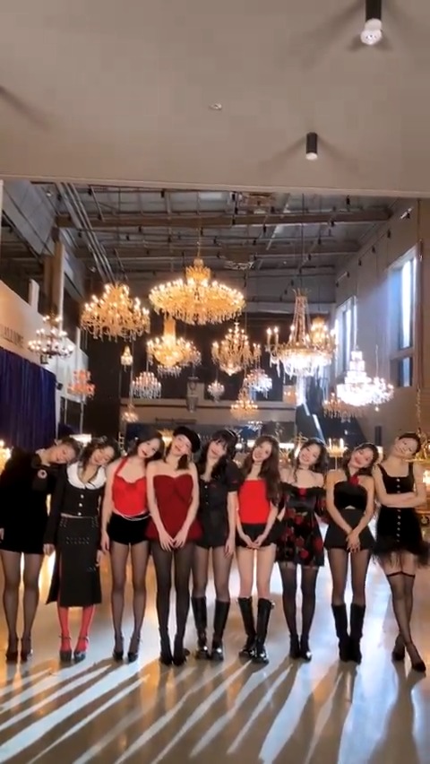 𝑂𝑢𝑟 𝐸𝑣𝑒𝑟𝑙𝑎𝑠𝑡𝑖𝑛𝑔 𝐺𝑜𝑙𝑑𝑒𝑛 𝐷𝑎𝑦𝑠🌟 +*:ꔫ:* 𝐿𝑖𝑠𝑡𝑒𝑛 𝑊𝑖𝑡ℎ 𝑌𝑂𝑈-𝑡ℎ *:ꔫ:*+ #TWICE #트와이스 #WithYOUth❤🔥 #ONESPARK💥