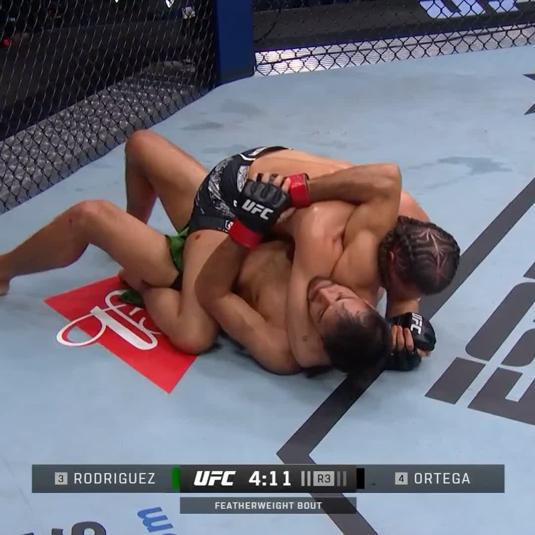 LO TERMINA🤯 @BrianTCity CONSIGUE LA SUMISIÓN EN SU REGRESO #UFCMexico
