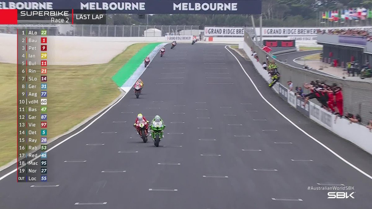 Alex Lowes takes the Race 2 win for @KRT_WorldSBK! #AustralianWorldSBK 🇦🇺