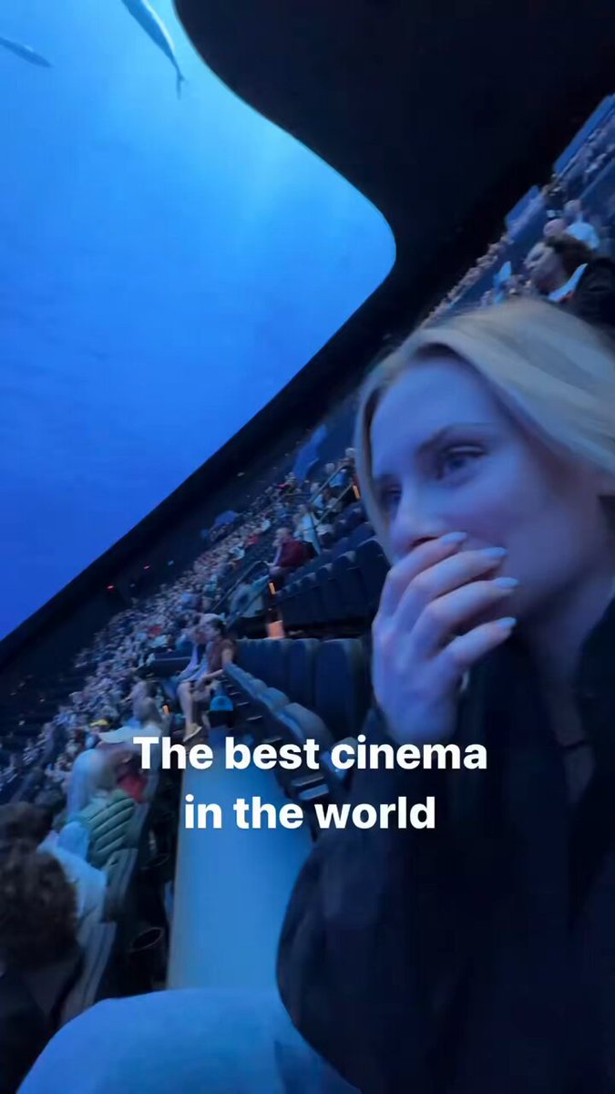 Паа сүүлийн үеийн кино театрууд ийм болжээ!! 😍🤯😱 Энд аватар 2-ыг үзчихмээр бхын 🥹 Манай өргөө тэнгис эдр жамаараа хоцрогдоод эхэлжээ! 🥲