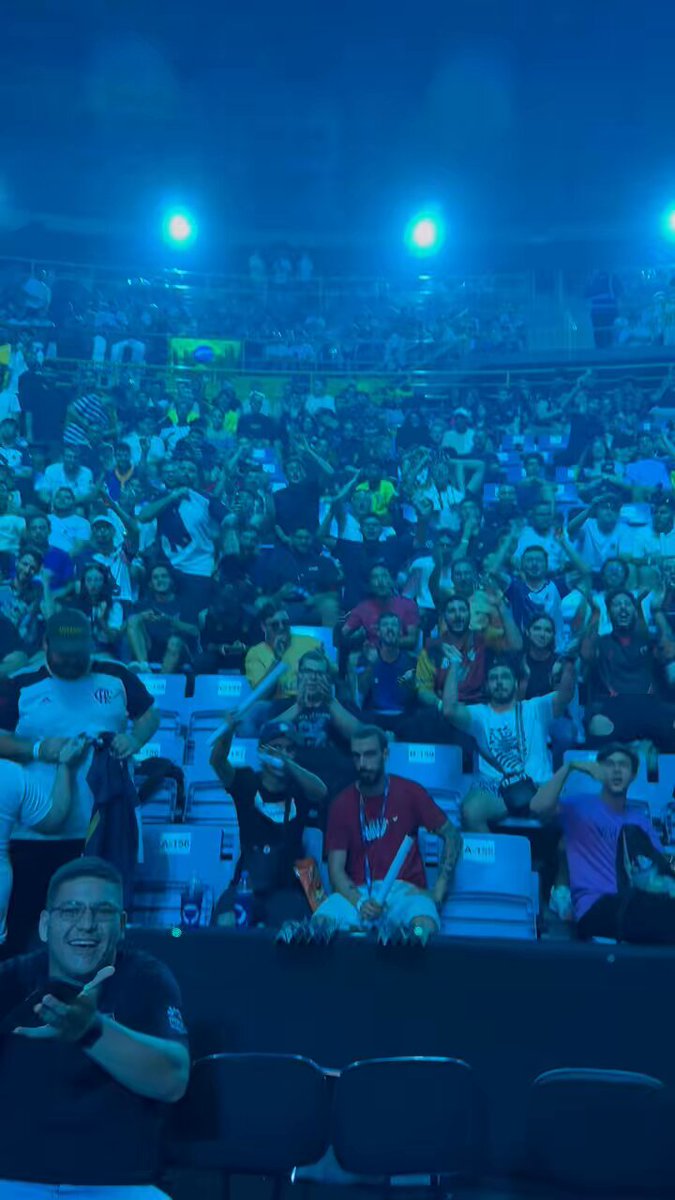 A torcida ta pedindo… 🐴