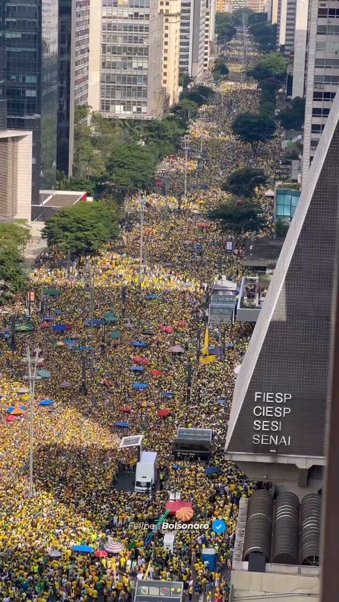 🚨MILHÃO Um dos vídeos mais lindos da Av Paulista, mais de 1 Milhão de pessoas. 25/02/2023 Há quem diga que flopou 🇧🇷🇧🇷🇧🇷🇧🇷🇧🇷🇧🇷🇧🇷🇧🇷🔥🔥🔥