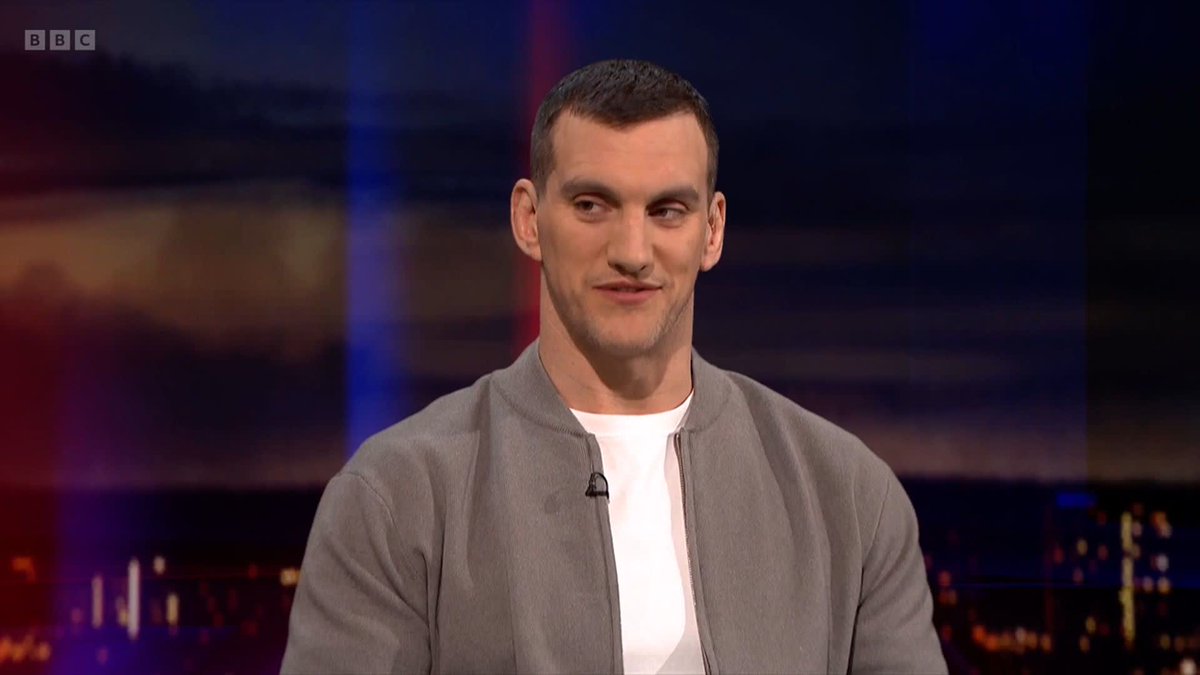 ❌ "It's just not functioning!" ❌ Ugo Monye, @JohnBarc86 and @samwarburton_ have a look at what's going on with England's attack 🧐 #SixNations #BBCRugby