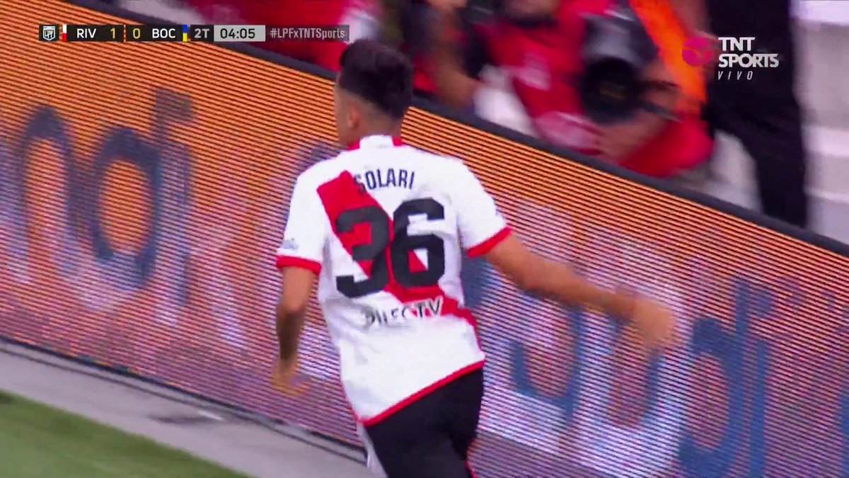 CON TODOS USTEDES EL CHICO DE LAS POESÍASSSSS ⚽️⚽️