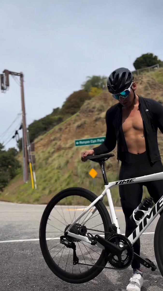 IG: angelthecyclist