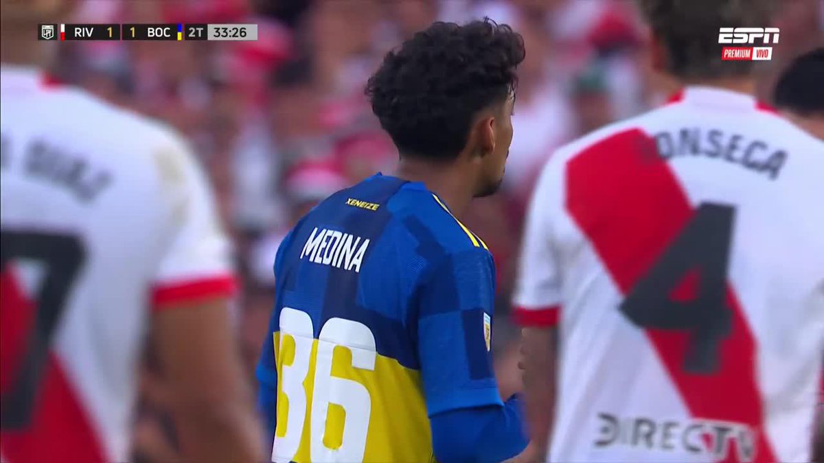 "CAGÓN" Por los cambios que hizo Diego Martínez en el empate de Boca ante River por 1-1 en el Monumental por la Copa de la Liga. Puso 7 defensores en el final el cagón hijo de re mil puta.