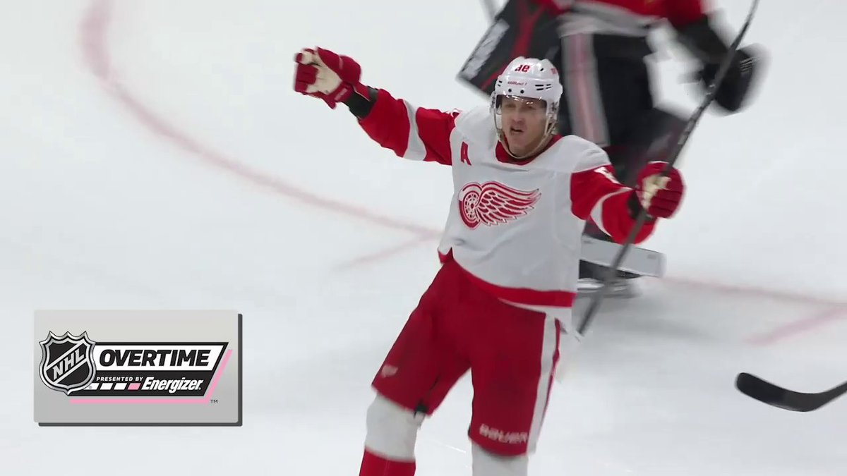 BECAUSE OF COURSE HE DID! 🤩 In his return to Chicago, Patrick Kane (Patrick Kane) nets the Energizer overtime winner!