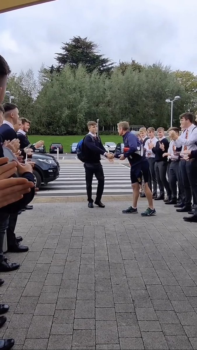 Liverpool players who beat Chelsea in the final arriving at School today