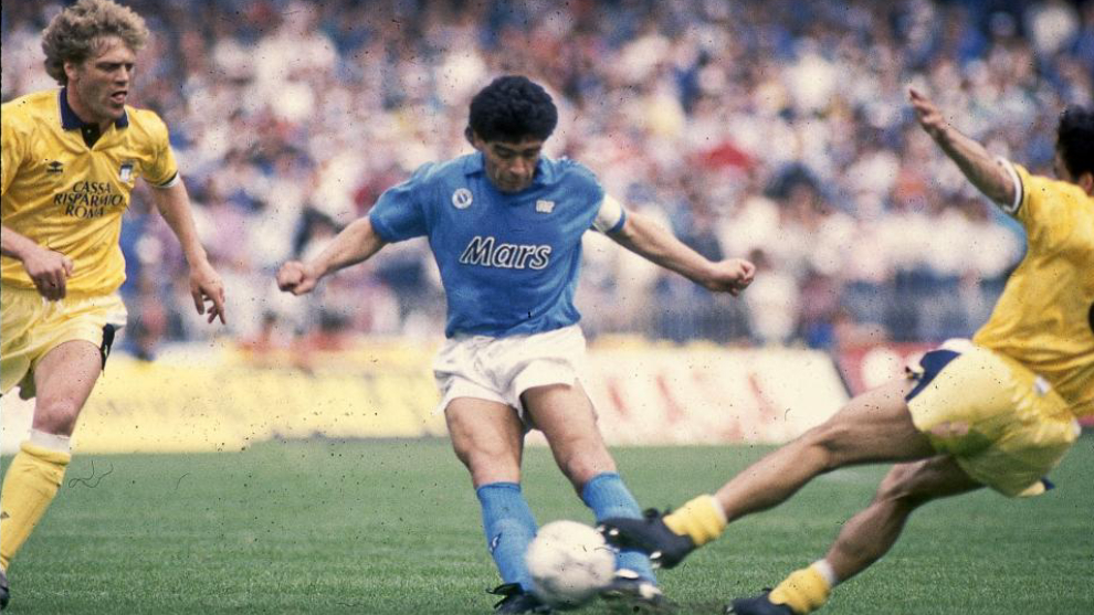 Nueve minutos de Diego Armando Maradona en Napoli. No tiene ni un segundo de desperdicio. Solo disfruten 🇦🇷🔟⚽️❤️