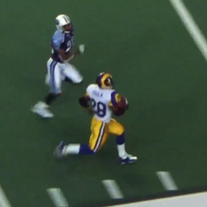 .Marshall Faulk makin' plays on his special day! 🎂 More highlights on 🎥