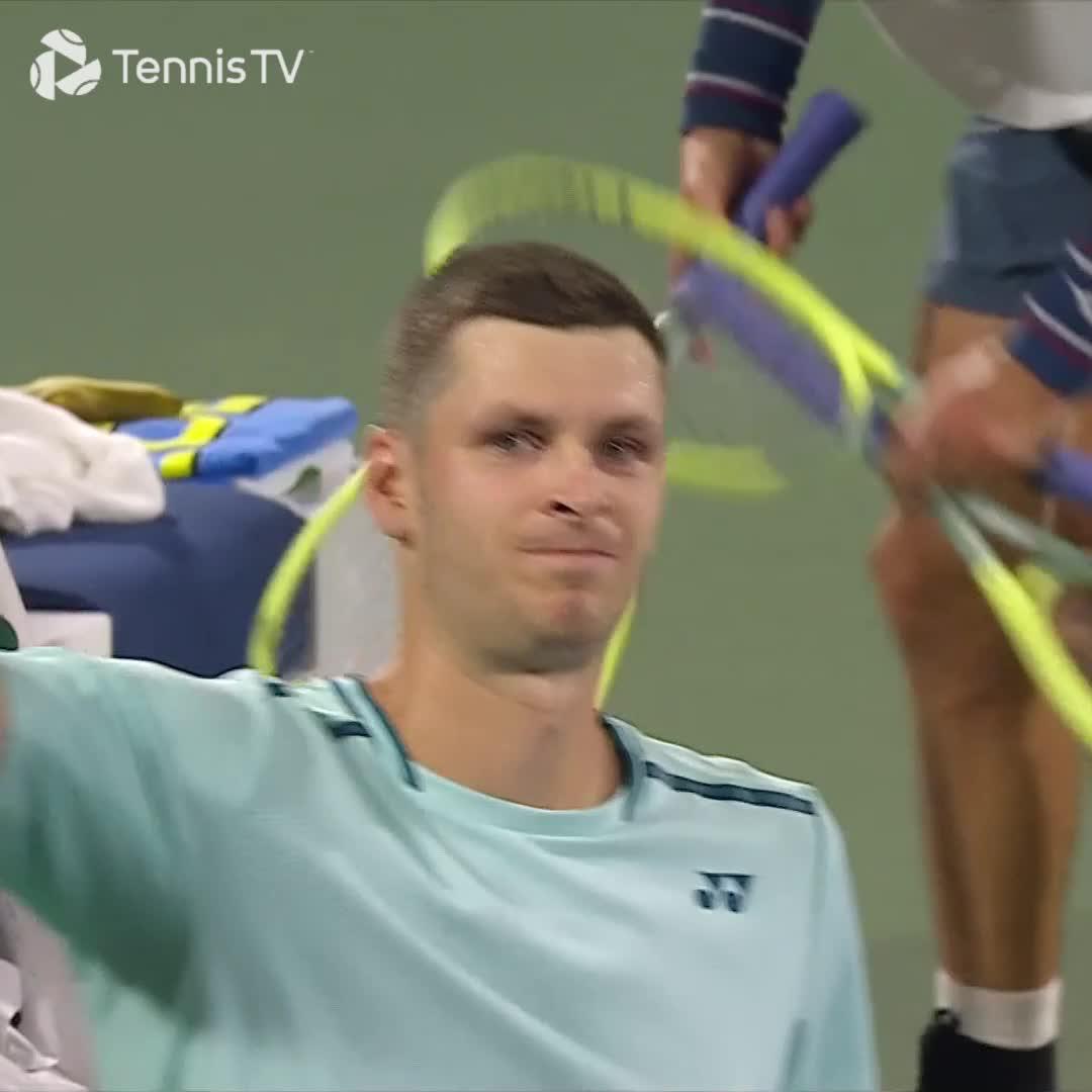 The late show 🌃 Hubert Hurkacz saves two match points to defeat Struff 7-6 6-7 7-6 🫡 #DDFTennis
