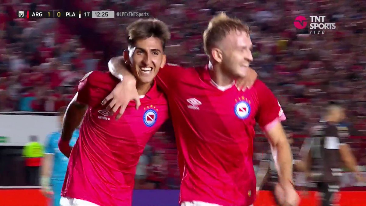 Que bien juega el Argentinos Juniors de Pablo Guede. Marcada la idea del entrenador en las acciones ofensivas del Bicho. Presionando alto y con los criterios bien en claro. Podrá ganar o perder. Pero siempre fiel a su idea. Cuanto fútbol GUEDE.