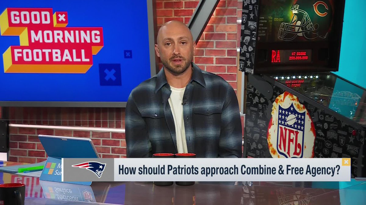 Brian Hoyer on what the #Patriots should do with Mac Jones and the #3 pick: "I’m gonna stick up for my guy Mac… he’s kinda got a raw deal the past few years… a guy like Marvin Harrison Jr… pair him up. I know what Mac’s capable of. I witnessed it…”