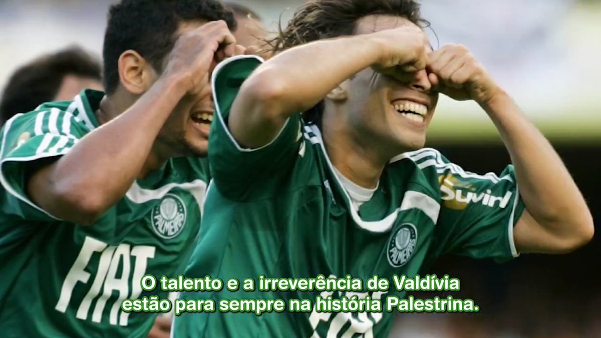 Há 10 anos, a mágica acontecia pela última vez: diante do São Bernardo, Valdivia marcava seu último gol com o manto. Quem aí viu de perto? Sempre um prazer recordar, Mago! 🧙‍♂️🫶 #AvantiPalestra
