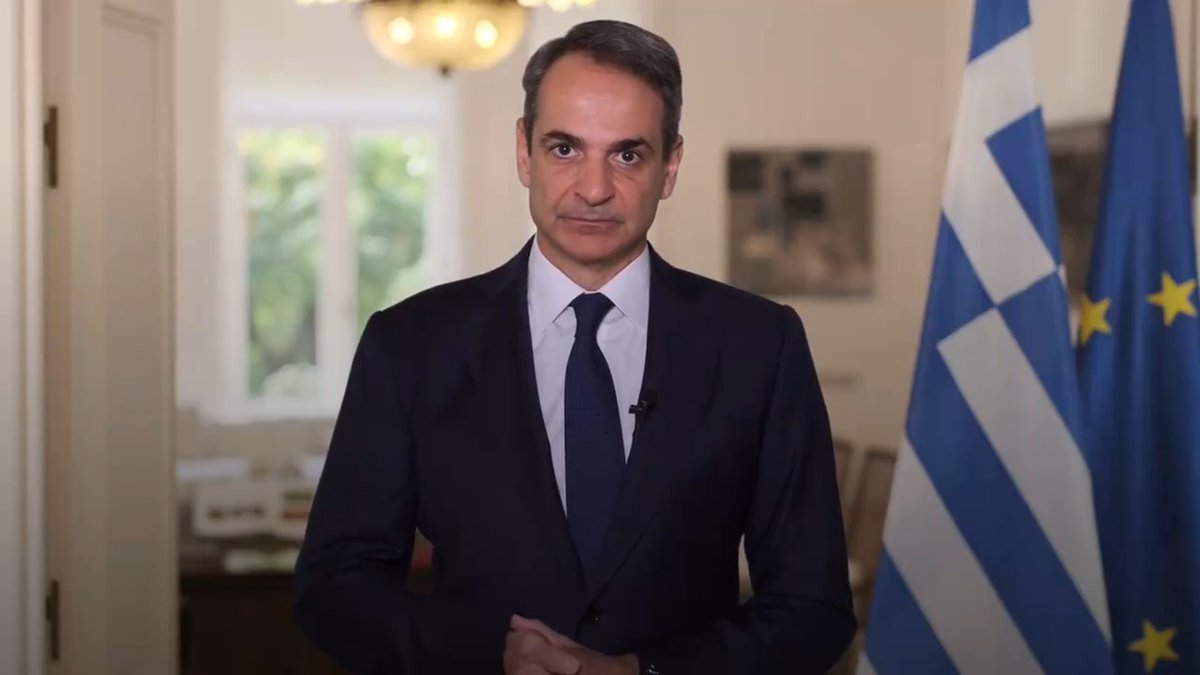 Έναν χρόνο από την τραγωδία των Τεμπών, οι πληγές από τον χαμό των θυμάτων της μένουν νωπές, με τον Γολγοθά των δικών τους ανθρώπων πάντα δύσκολο και ανηφορικό. Ως Πρωθυπουργός, ως πολίτης, αλλά και ως πατέρας, συμμετέχω στο πένθος της πατρίδας.