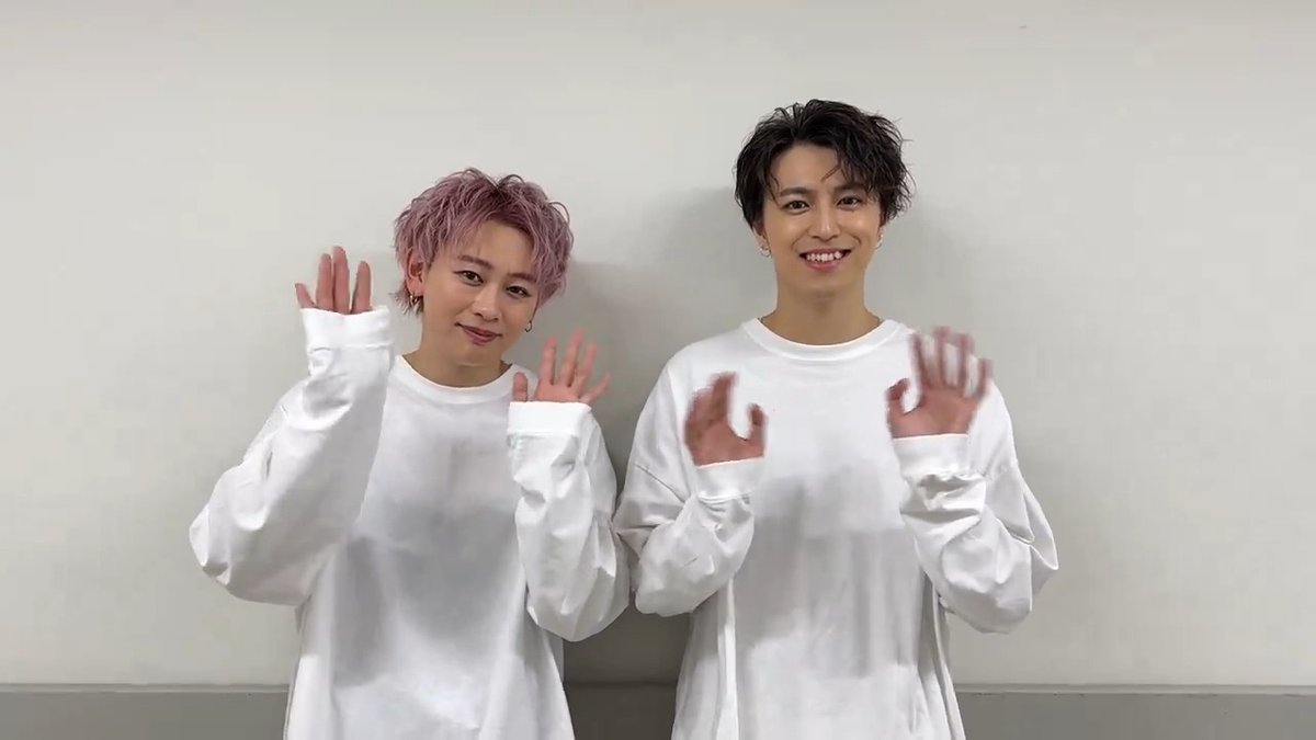【お知らせ】 先程の超特急公式Instagram・TikTok配信におきまして、配信が見られない状態でございました。 配信をお待ちいただいた皆様には、心よりお詫び申し上げます。 超特急公式Instagram・TikTokにて、タカシ＆シューヤによる終演後生配信をいたします！ 今しばらくお待ちください。