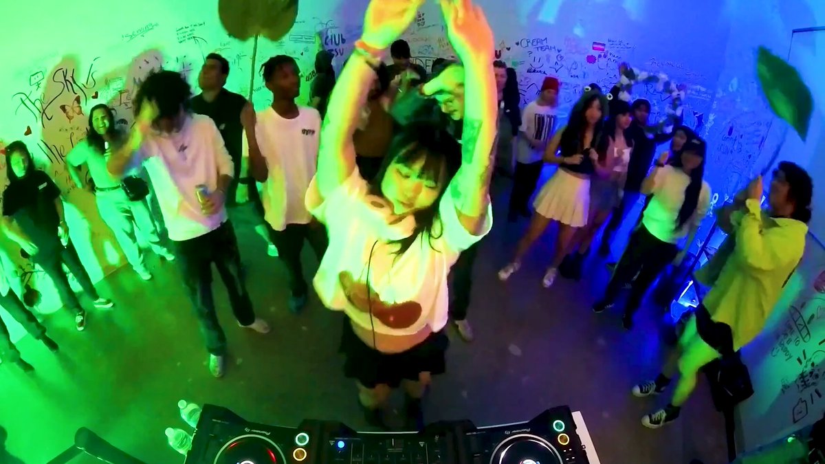 alright. who wants that club tsu set?