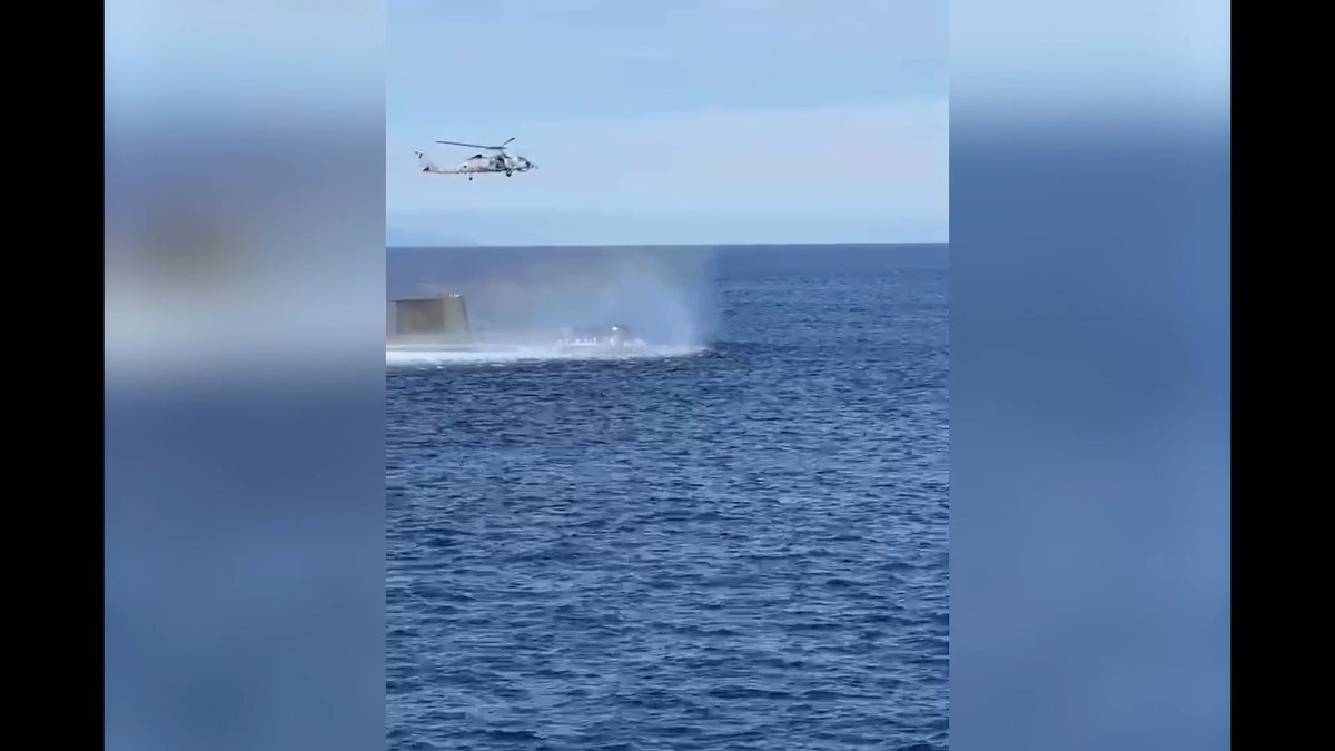 🇹🇷 Maritime Patrol Helicopter conducts a winching exercise over an Allied submarine during #NATO’s major anti-submarine warfare exercise #DynamicManta24, a complex manoeuvre used to transfer people and supplies #WeAreNATO #StrongerTogether