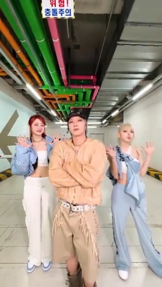 🌒#NCT #TEN #텐 makes it look EASY💚 ▪️ ▪️ ▪️ #LE_SSERAFIM #르세라핌 #SAKURA #사쿠라 #HUHYUNJIN #허윤진 #LE_SSERAFIM_EASY #MakeItLookEasy