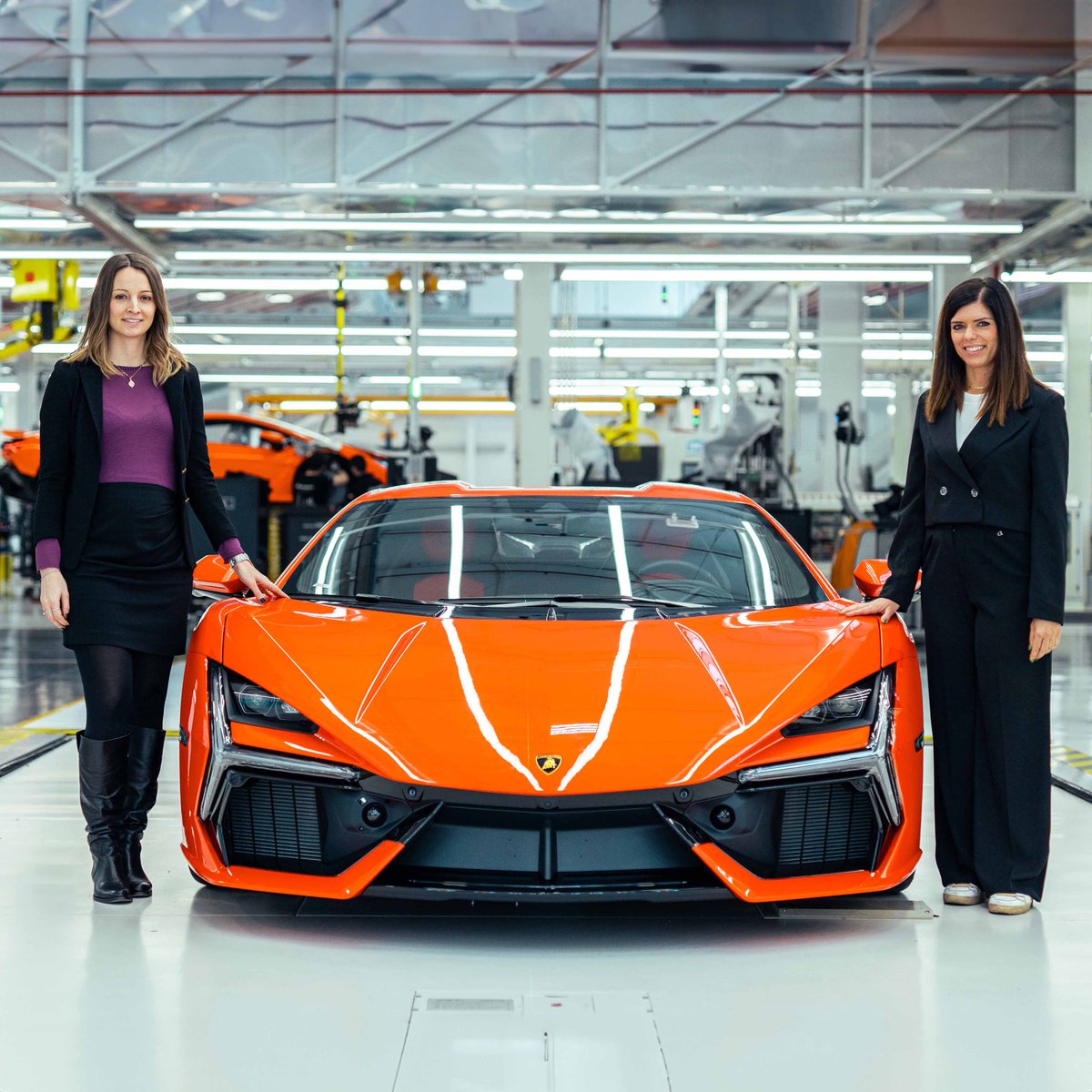 Explore 'Beyond Innovation: Connecting the Dots' with Elena Del Monte and Silvia Pecorari, delving into pioneering lightweight engineering and sustainable solutions for the future. #Lamborghini