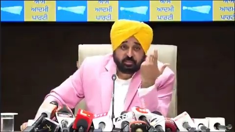ਹਜੇ ਤਾਂ ਇਕੱਲੇ ਸੁੱਖ ਵਿਲਾਸ ਬਾਰੇ ਹੀ ਖੁਲਾਸੇ ਕੀਤੇ ਗਏ ਨੇ... ਆਉਣ ਵਾਲੇ ਦਿਨਾਂ 'ਚ ਬੱਸਾਂ ਅਤੇ ਸੱਜਣਾਂ ਮਿੱਤਰਾਂ ਦੇ ਨਾਮ ਕੀਤੀ ਬੇਨਾਮੀ ਜਾਇਦਾਦ ਦੇ ਵੀ ਚਿੱਠੇ ਖੋਲ੍ਹੇ ਜਾਣਗੇ...