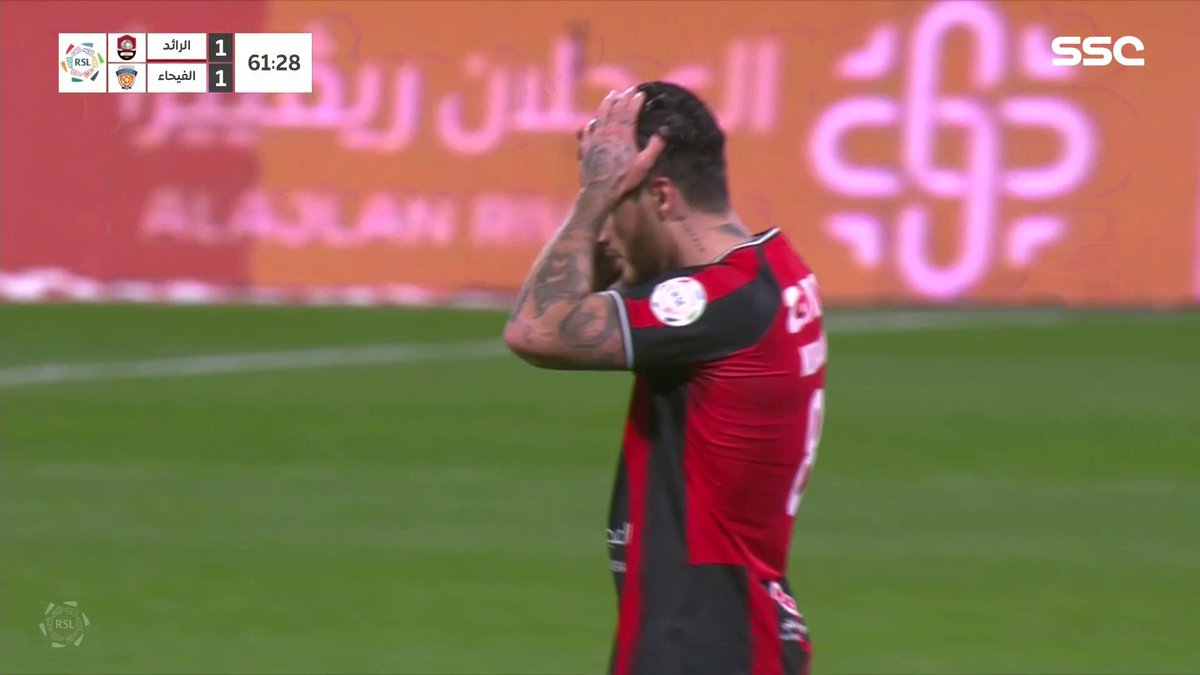 بطاقة حمراء على نورمان لاعب الرائد🟥 #دوري_روشن_السعودي⁩ ⁧#الرائد_الفيحاء | ⁦#SSC