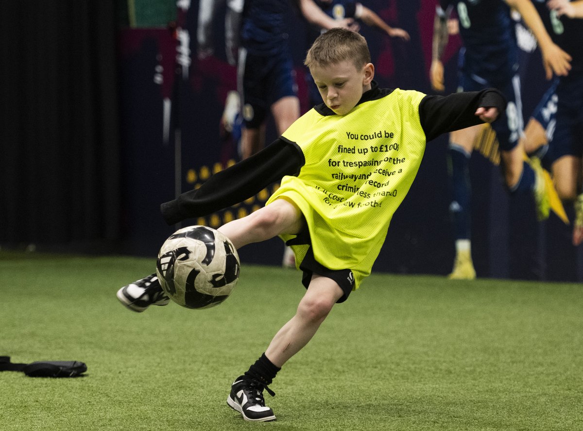 📢 It’s great to see our partnership with the Scottish FA go from strength to strength. The way they communicate safety messaging in a fun, active, and educational way is inspiring and makes a real difference in helping us run a safe railway. #railsafety
