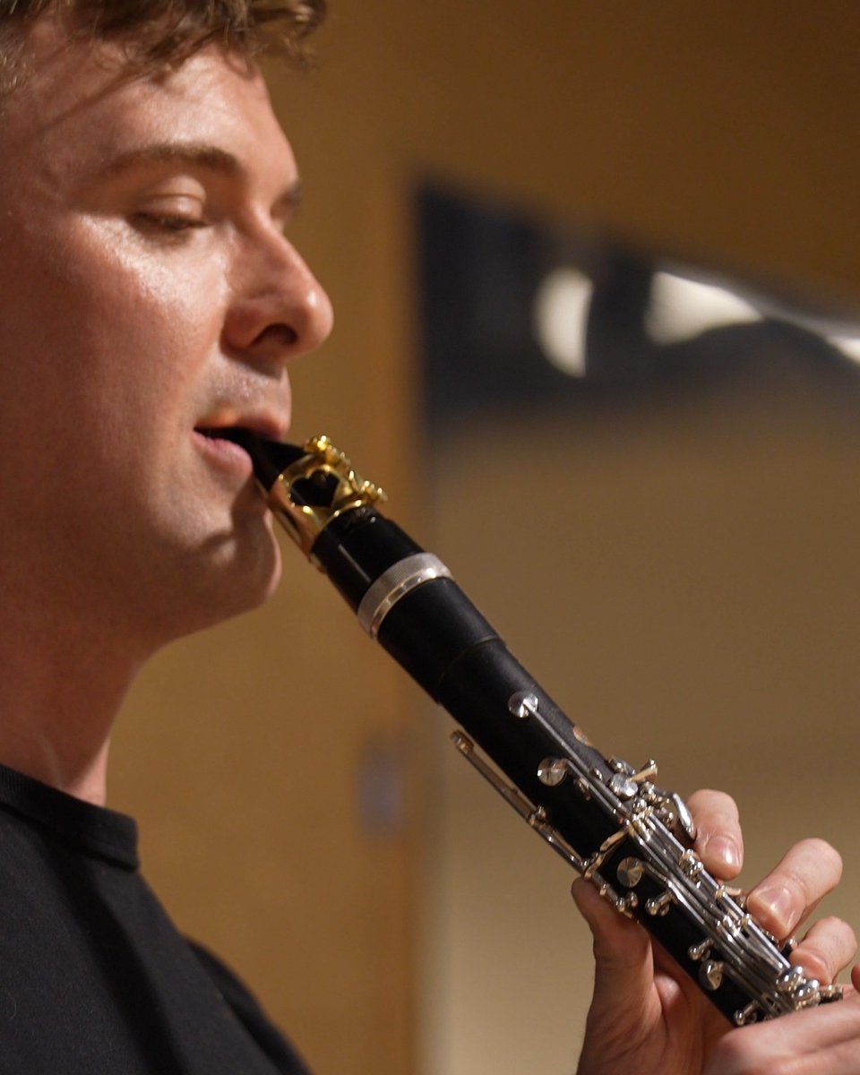 Verdi’s La Forza del Destino features so many beautiful melodies, including this iconic clarinet solo from the Act III prelude, which underscores a mournful Don Alvaro, recently conscripted into the army and believing Leonora is dead. #NewYorkCity #Clarinet #Orchestra #Opera