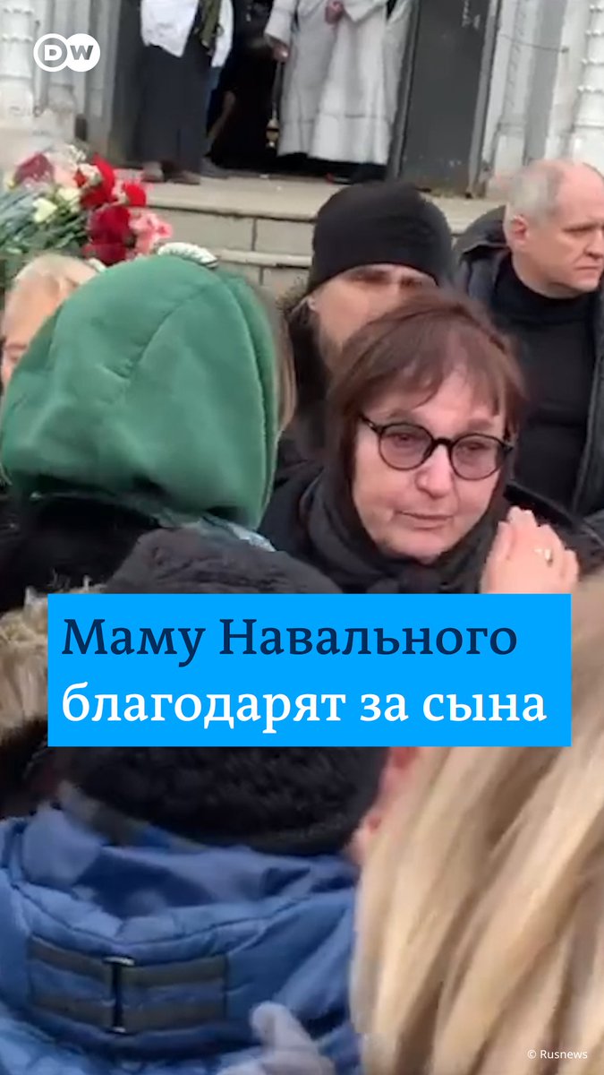 "Спасибо за сына". Люди благодарят родителей Алексея Навального - Людмилу и Анатолия