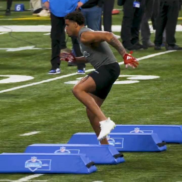 The skills on display 🔥 austin booker #NFLCombine on NFL Network