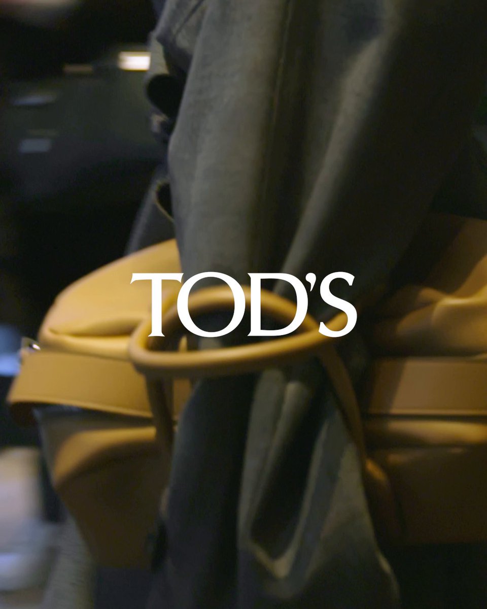 Front Row ready at the #TodsFW24 Fashion Show. Watch the video. Creative Director: Matteo Tamburini #TodsFW24 #Tods