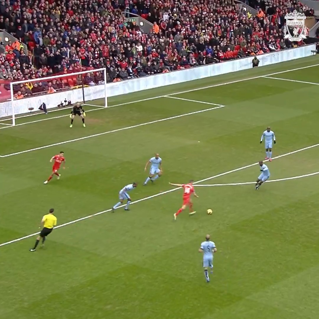 Two stunning strikes helped us beat Manchester City on this day in 2015 🙌⚽