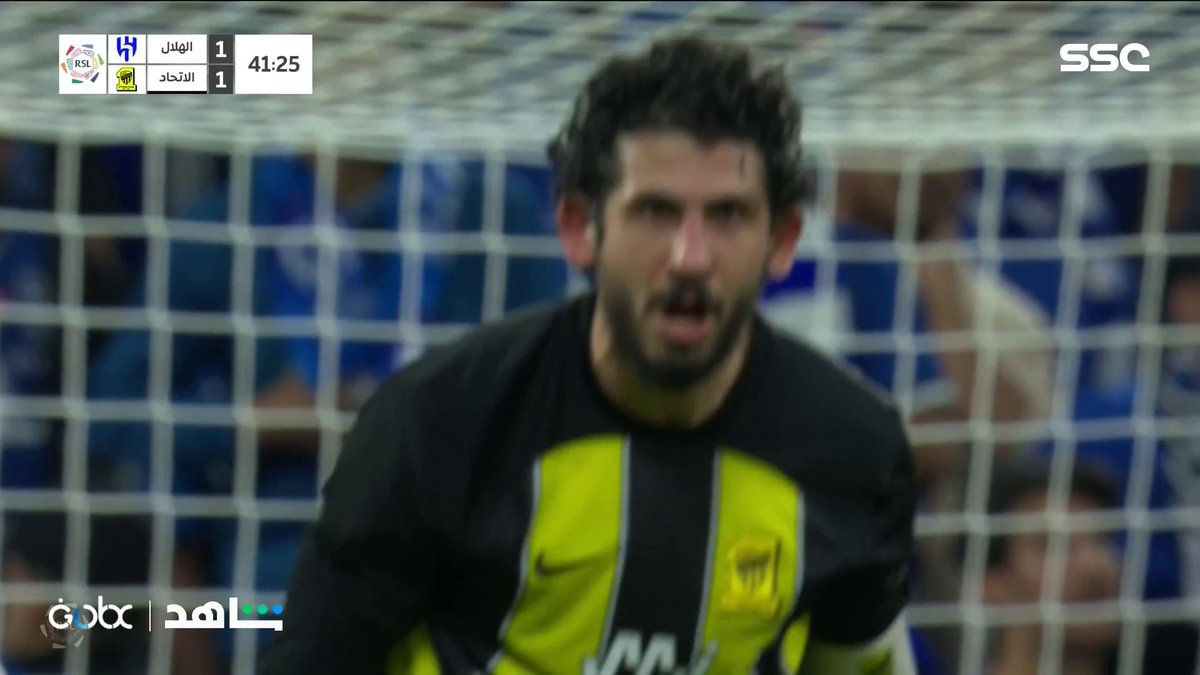 الحكم ألغى ركلة الجزاء.. تتفق معه ؟🤔 #دوري_روشن_السعودي #الاتحاد_الهلال