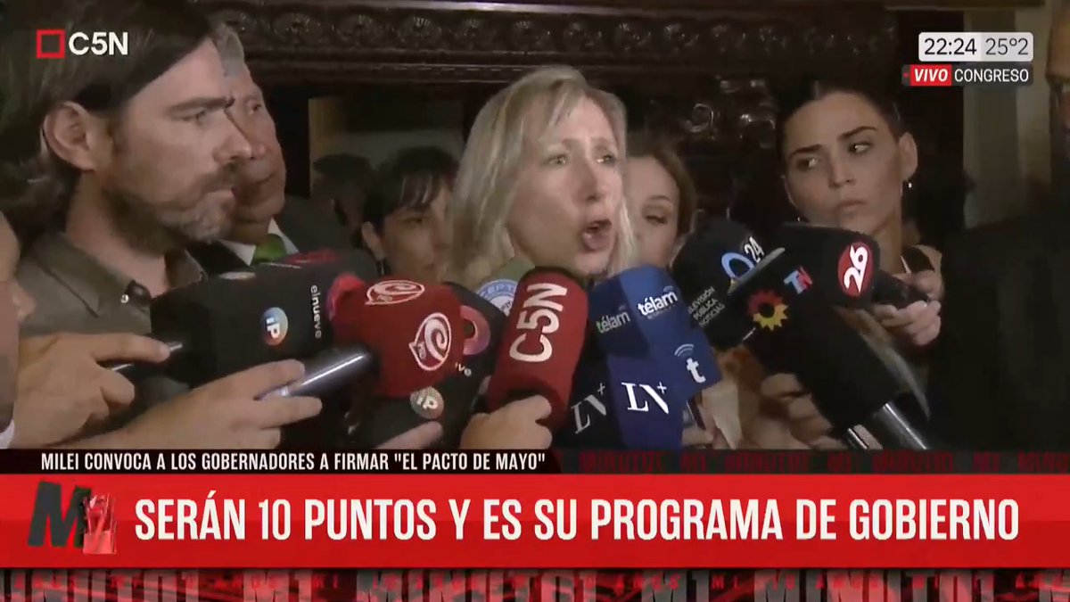 🗣️ Myriam Bregman: "Javier Milei hizo lo que mejor sabe hacer: vender humo" 🔴 [EN VIVO]