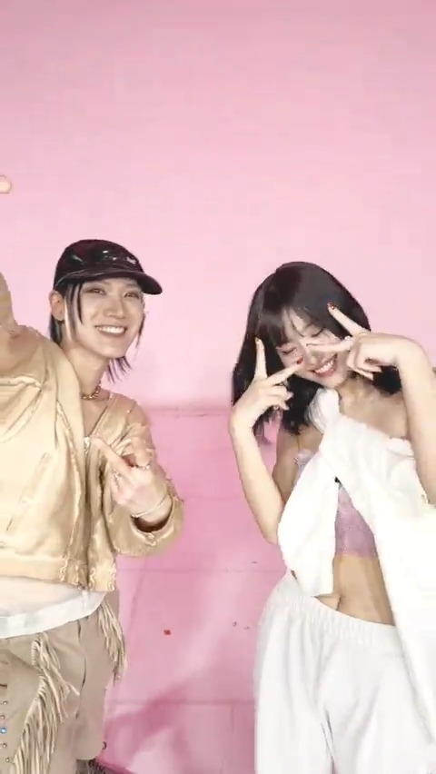 #TEN ❤‍🔥 #MOMO #TWINFLAME 💥 Listen ONE SPARK ❤‍🔥 Listen With YOU-th NCT WayV #TWICE #트와이스 #모모 #NCT #WayV #텐 #WithYOUth #ONESPARK