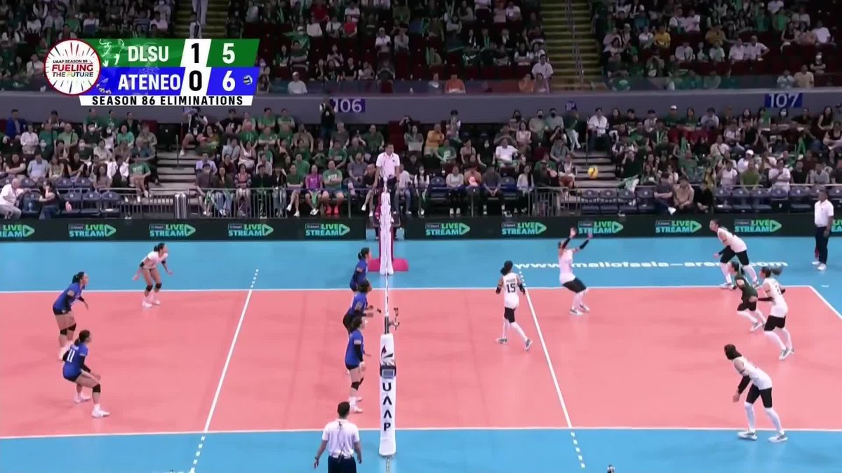 HER NAME’S AMIE! Amie Provido goes for a running attack for the DLSU Lady Spikers to catch the Ateneo Blue Eagles off-guard early in the second frame! #UAAPSeason86 #UAAPonOneSports #FuelingTheFuture